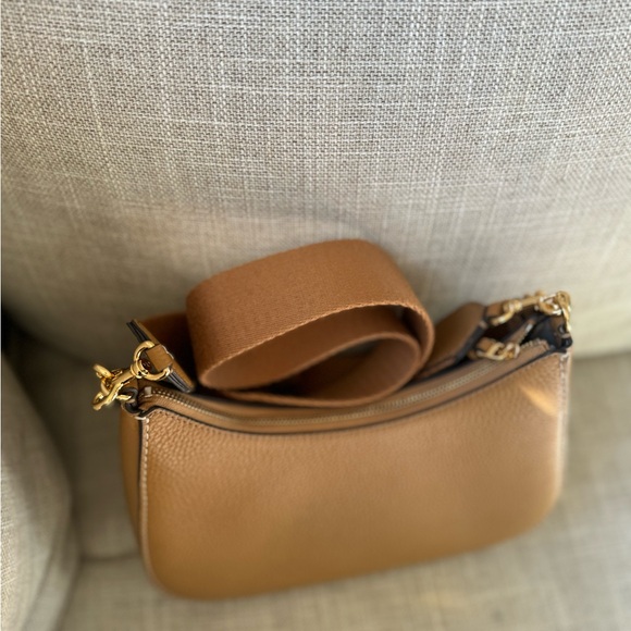 Tory Burch Thea Convertible crossbody bag like new - Picture 4 of 17